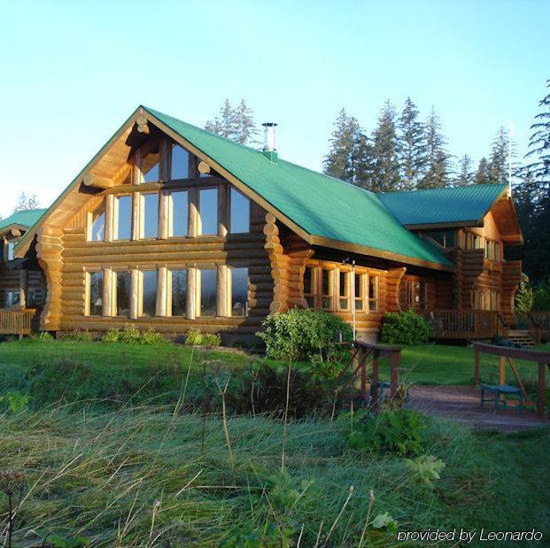 Bear Track Inn Gustavus Exterior photo
